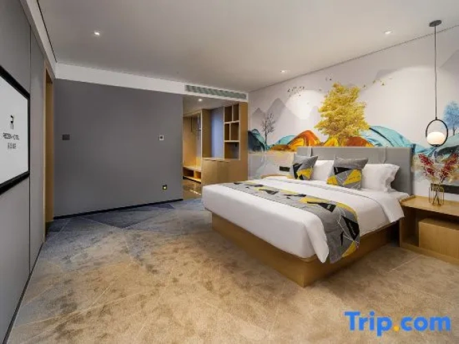 1 Bedroom Executive Suite with city view