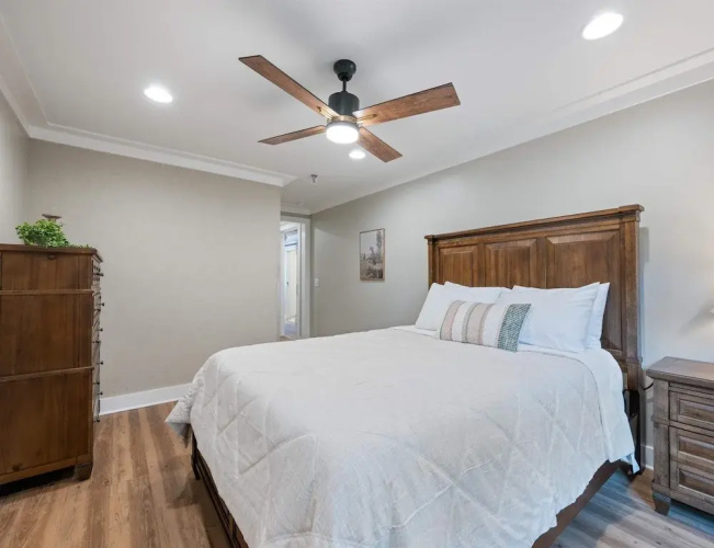 Carters Court Serene Suite