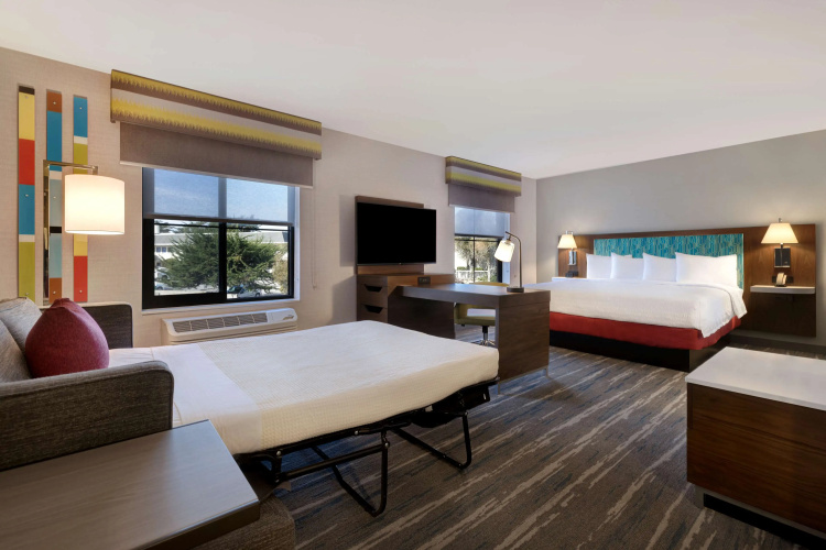 Hampton Inn & Suites Marina