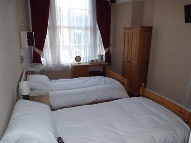 Clifton Grove Hotel