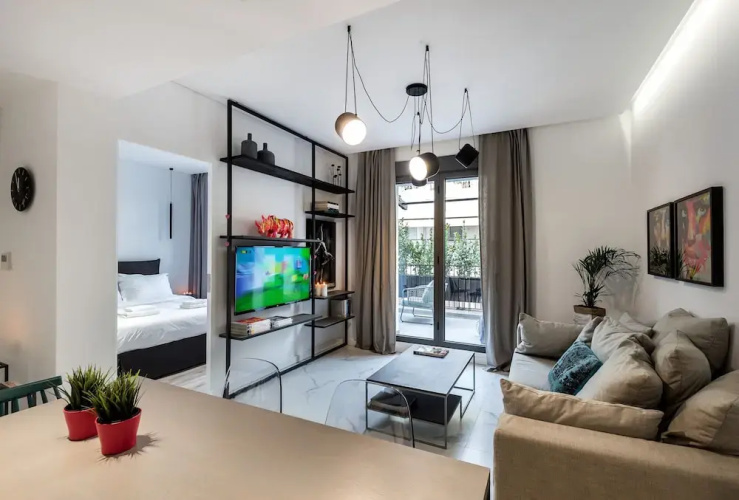 Elysan Urban Stays