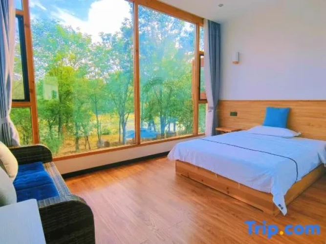 Standard Triple room with balcony and with river view