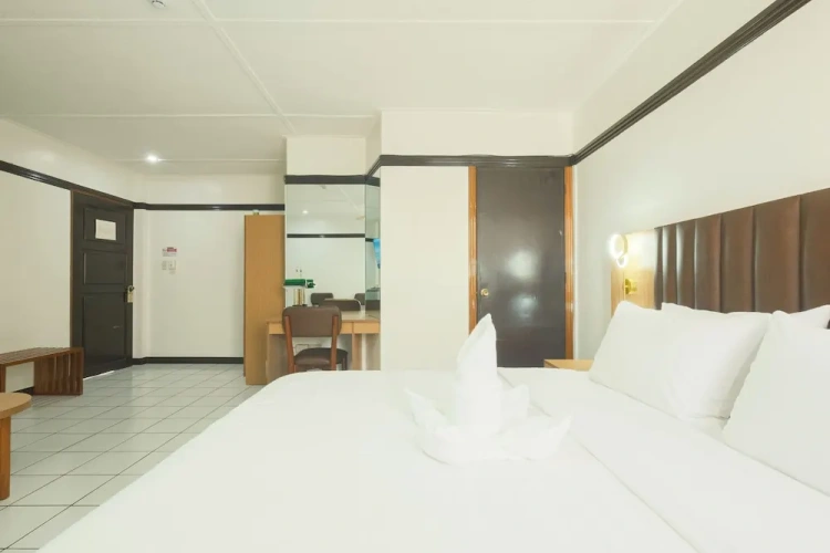Deluxe Family room