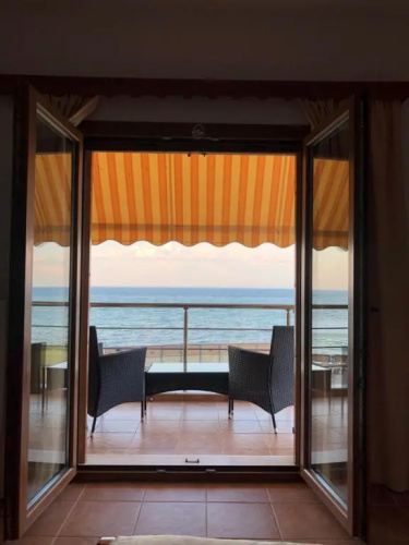Venetico Beachfront Apartments & Suites - Sea View Studio