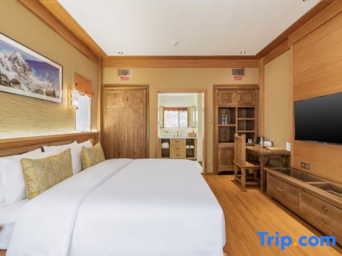 Standard Double room with river view