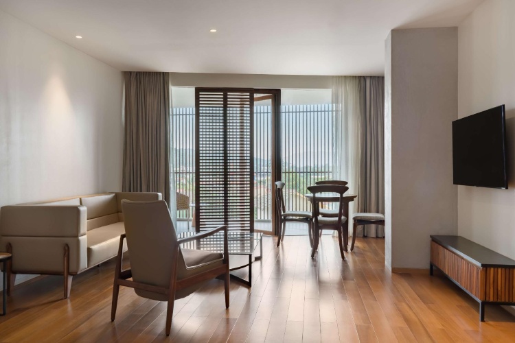 1 Bedroom Suite