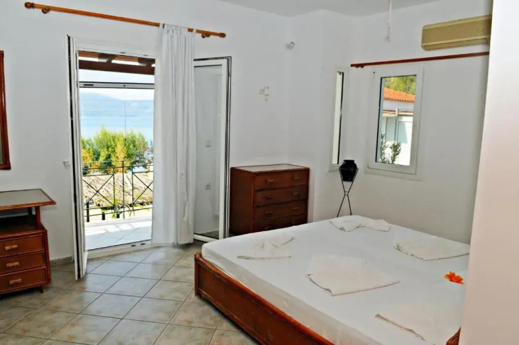 Studios & Appartments Posidonio