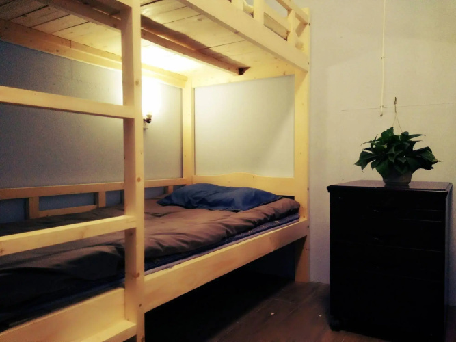 Broncos Youth Hostel