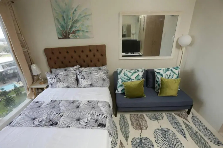 A2J Executive Studio Suite near Skyranch & Malls