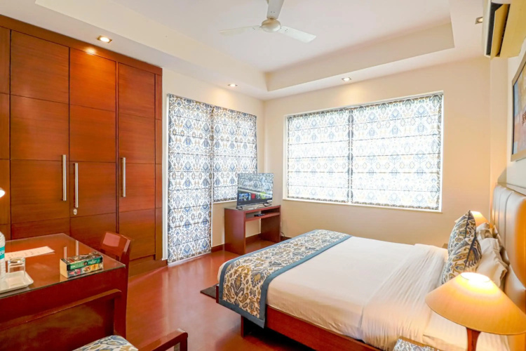 OYO Premium Noida Amity