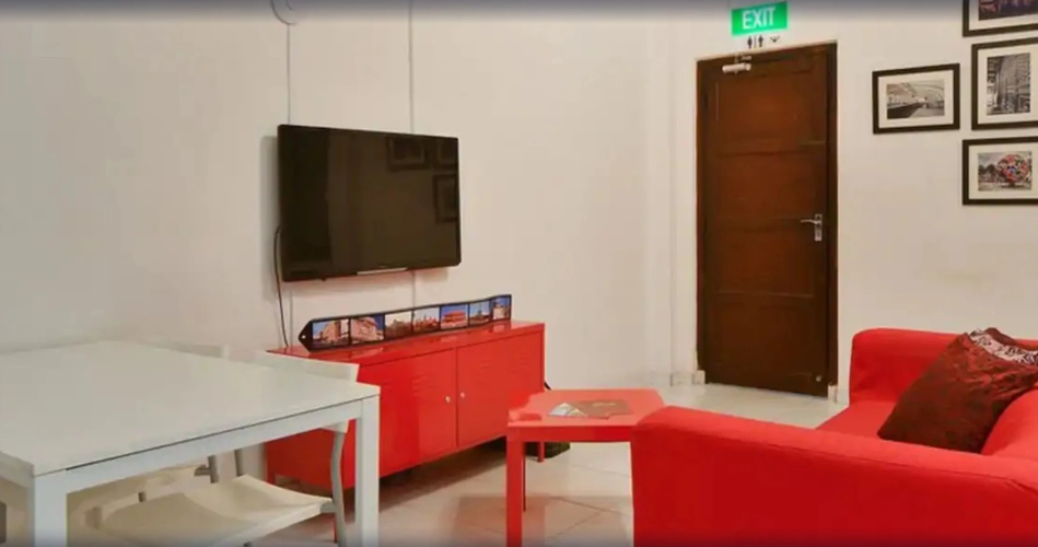 RedDoorz Hostel @ Lavender MRT