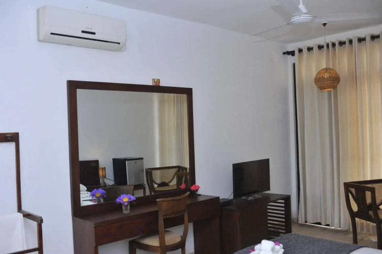 Hideaway Hikkaduwa