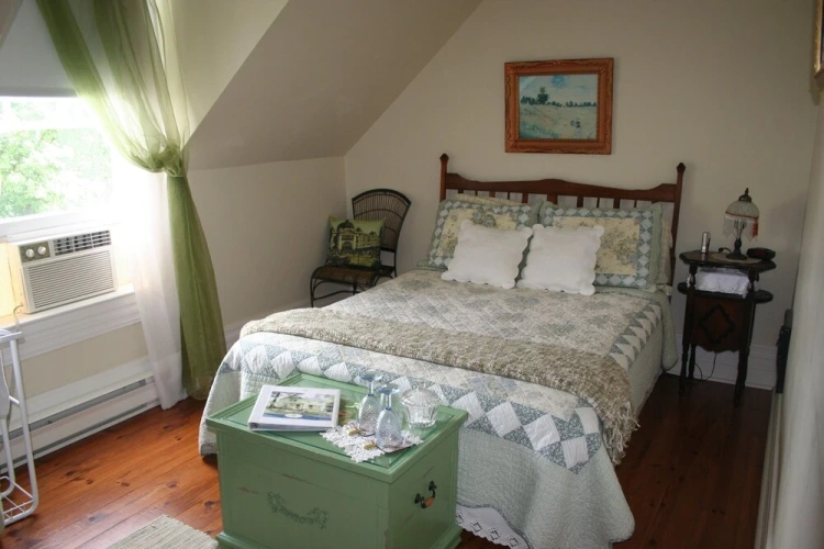 Standard Double room with view