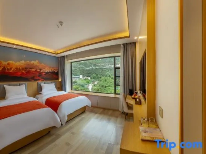 Standard Double room with mountain view