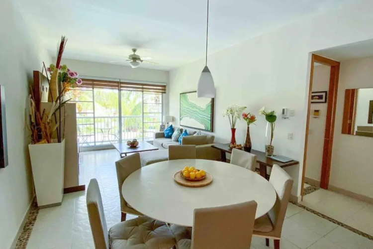 Luxury Apartment Mayan Lakes
