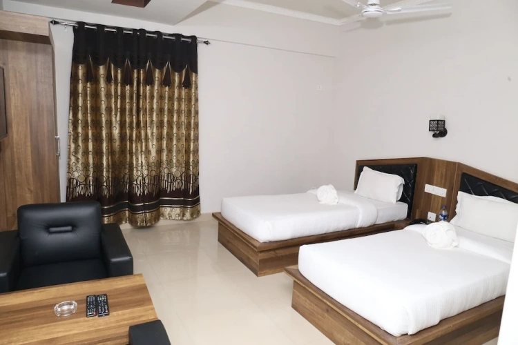 Deluxe Twin room