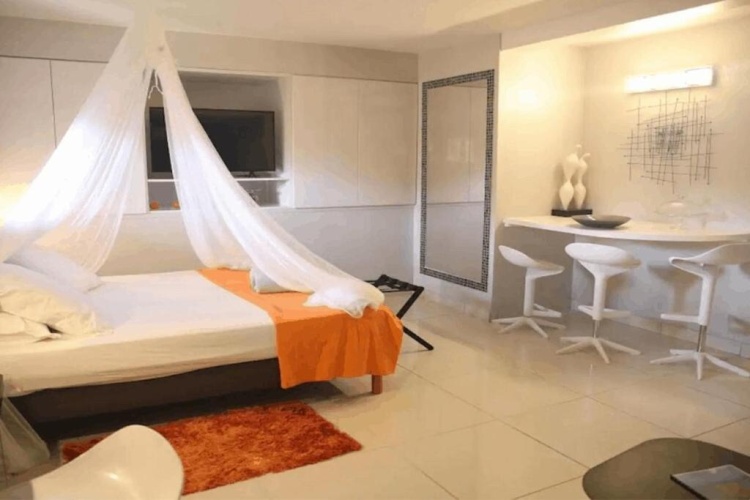 1 Bedroom Suite