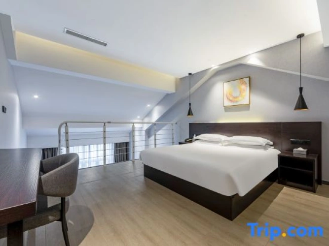 Luxury Duplex Suite