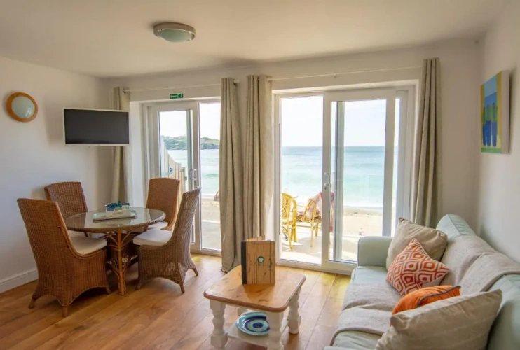2 Bedrooms Apartment with balcony