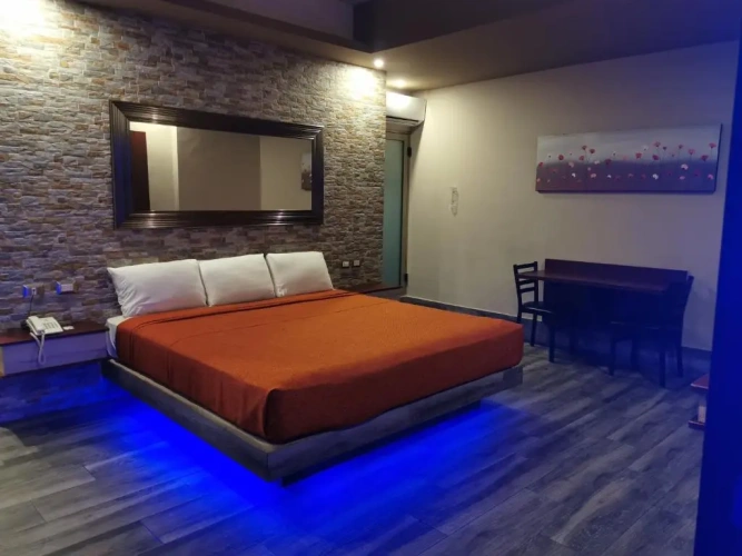 Deluxe Double Suite