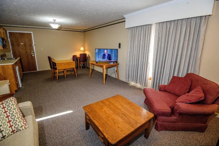 Westgate Inn