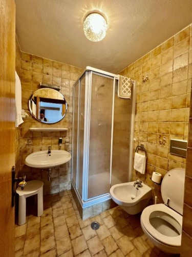 Standard Twin room with balcony