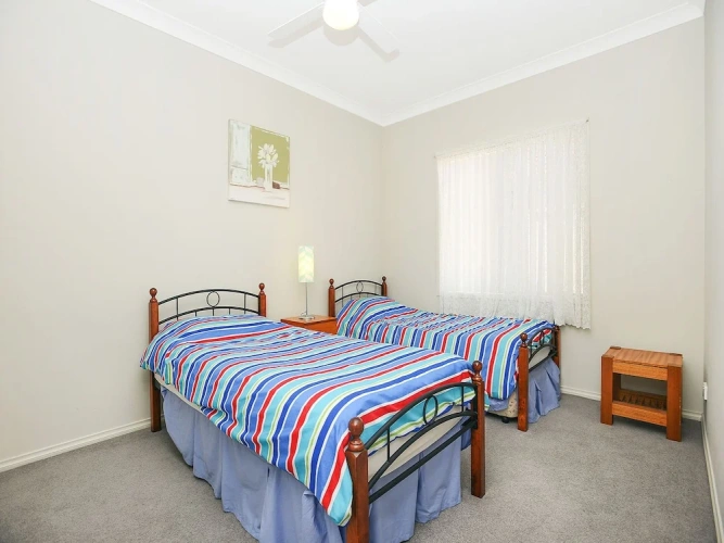 4 Bedrooms Cottage
