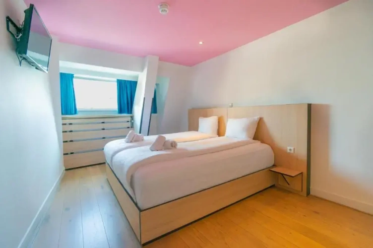 Bed in Dorm