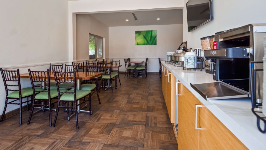 Best Western Plus Glendale photo 18