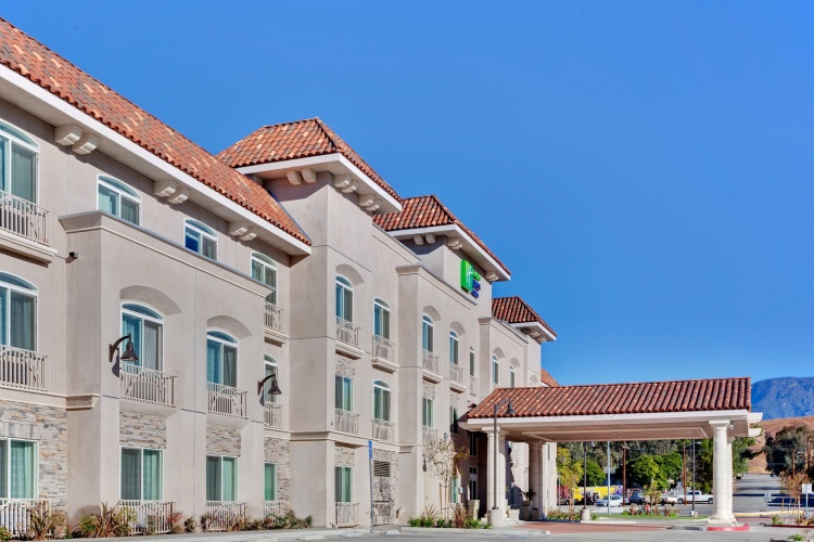 Holiday Inn Express & Suites Banning By IHG