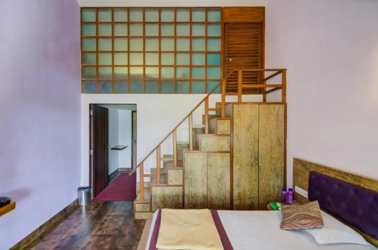 Shantai by the lake