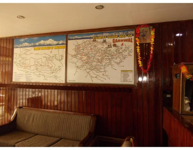 Hotel Mansarovar Palace