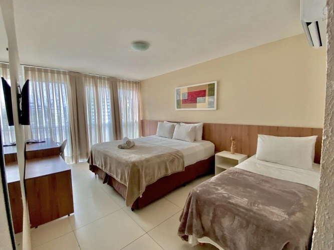 Standard Triple room