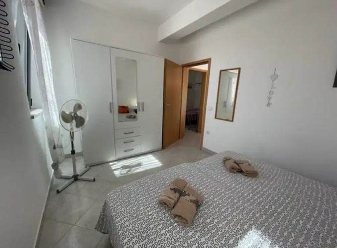 Appealing Apartment With Garden