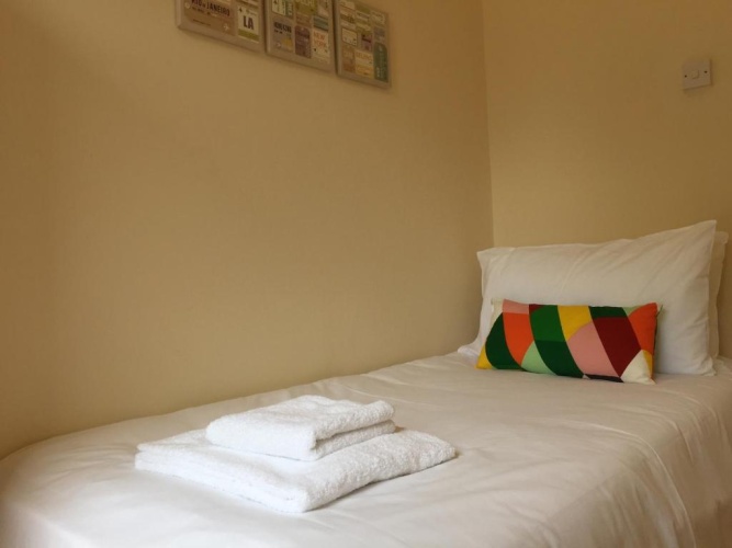 Standard Single room