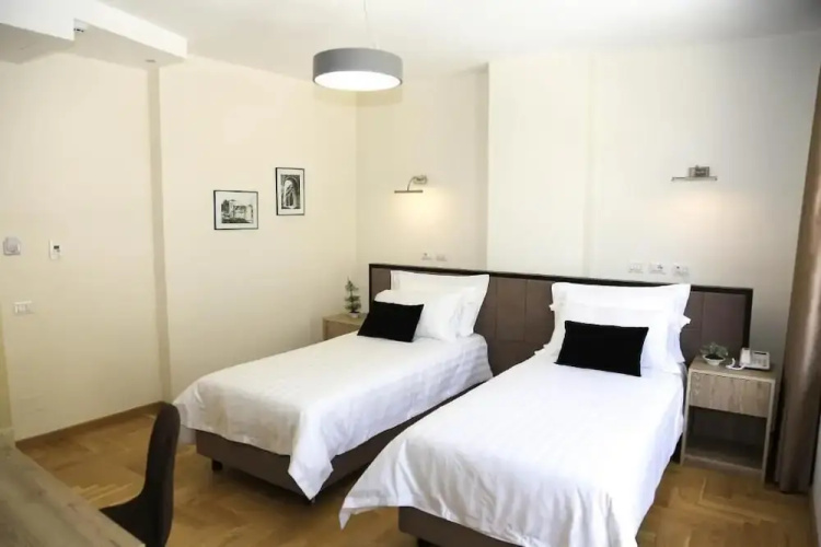 Mervin Hotel