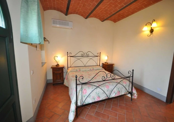 Standard Double Basement room