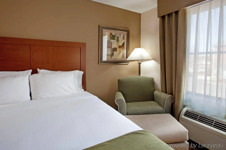 Holiday Inn Express Chapel Hill by IHG