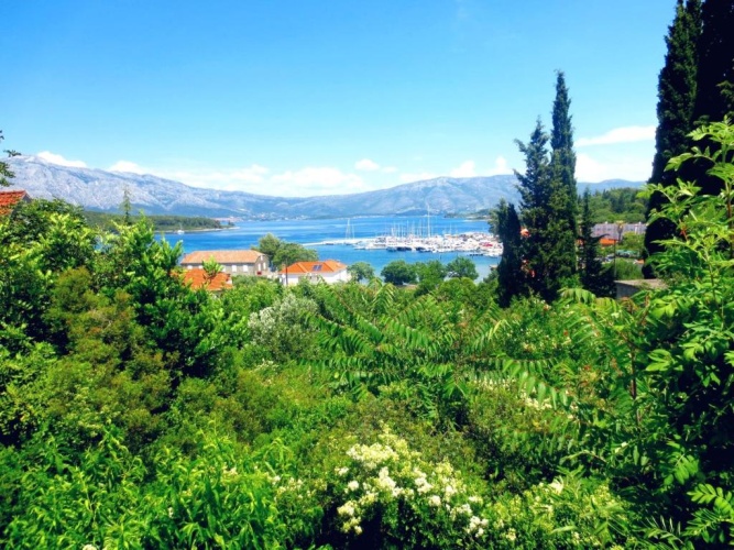 1 Bedroom Family Apartment with sea view