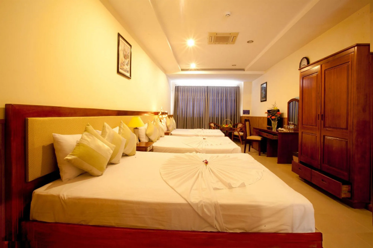 Nhat Thanh Hotel
