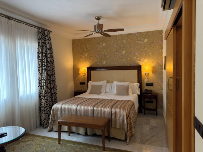 Deluxe Double Suite with garden view