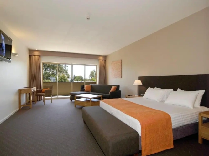 Deluxe Double Suite