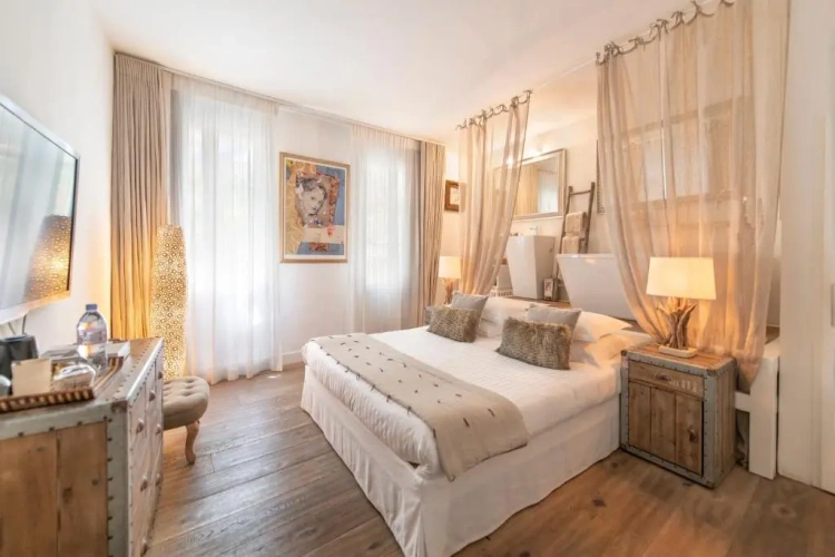 Superior Double room with view