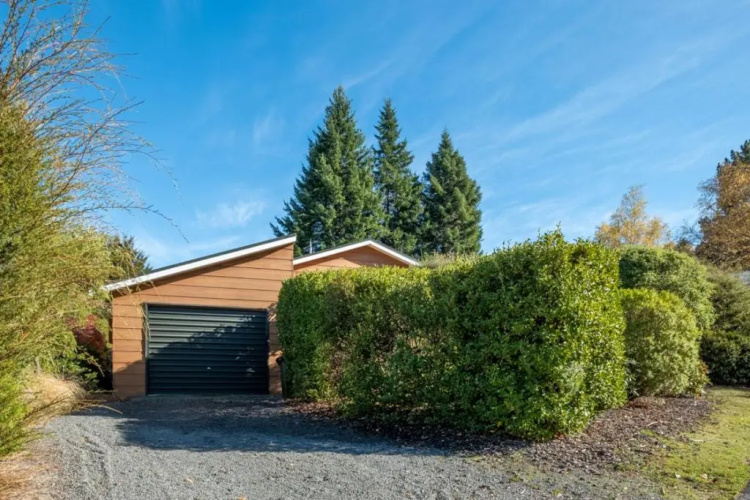 4 Alpine Ave