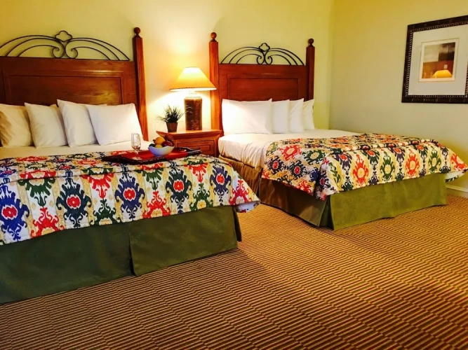 Standard Quadruple room with balcony and with golf view