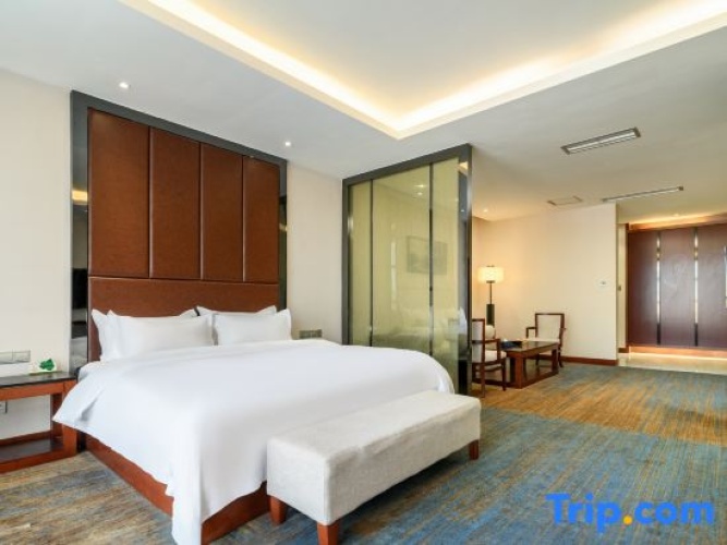 Deluxe Double Suite