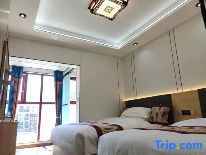 Standard Twin Family room