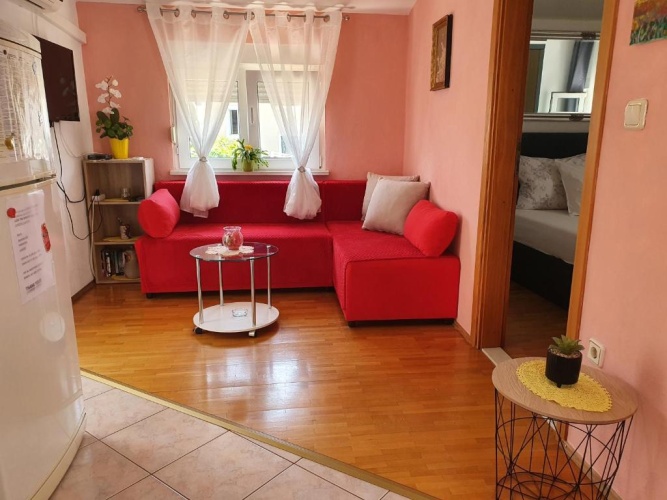 1 Bedroom Apartment with balcony