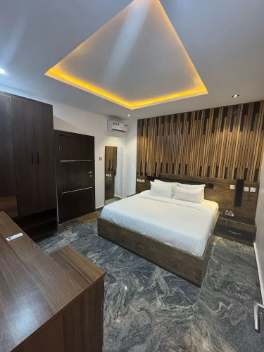 Bottega Apartment & Suites