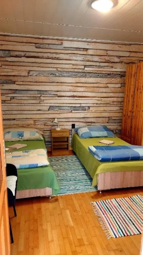 3 Bedrooms Apartment